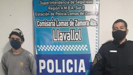 El hombre, de 42 años, está detenido. El hombre, de 42 años, está detenido.