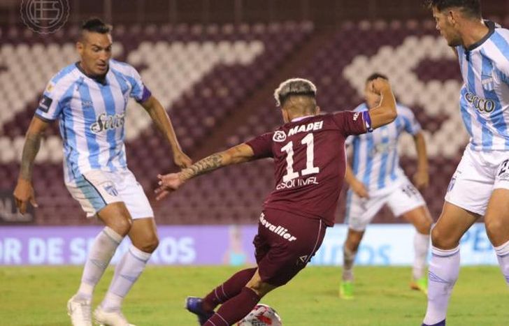 Esquivel entró, la rompió y le dio la victoria a Lanús.