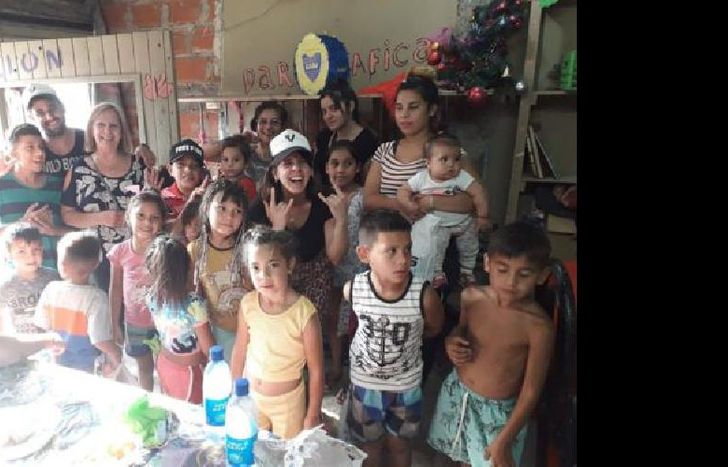 Los útiles serán entregados a los más de 100 nenes que van a la entidad social.