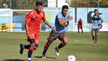 Suplentes y juveniles de Los Andes se impusieron en Adrogué. Suplentes y juveniles de Los Andes se impusieron en Adrogué.