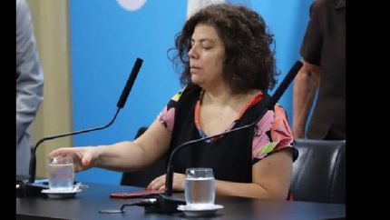 se refirió a las salidas en un radio de 500 metros por día y de una hora.