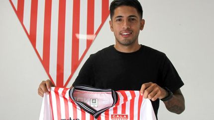 Mansilla, además de Lanús, jugó en Morón y Sacachispas. Mansilla, además de Lanús, jugó en Morón y Sacachispas.
