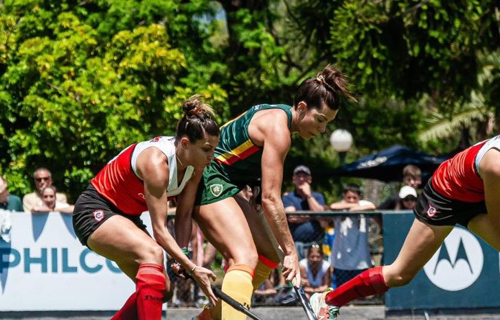 Albertario marcó por partida doble en el debut con Lomas.