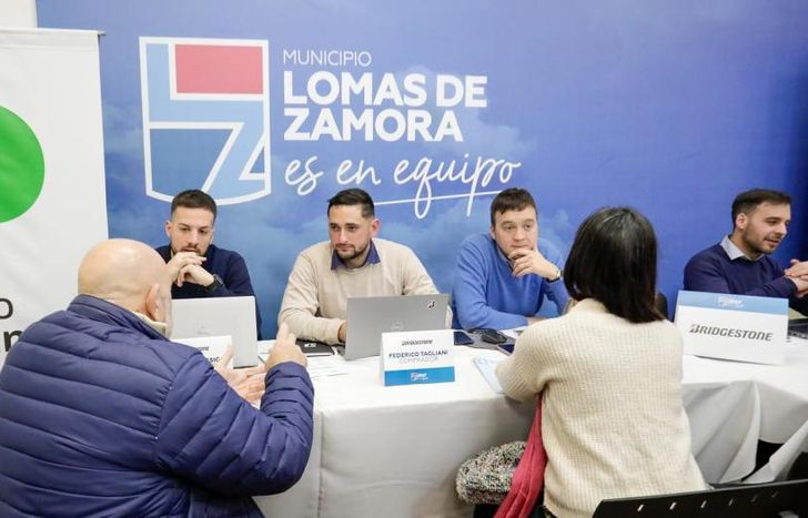 Los asistentes tuvieron reuniones y exhibieron sus productos.