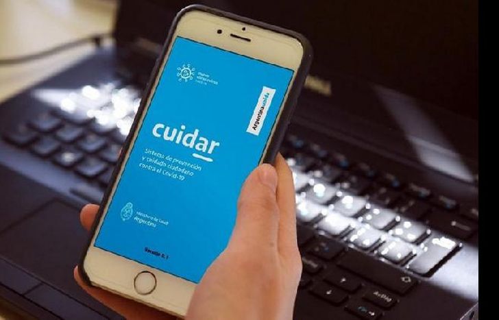 Una vez obtenido se puede llevar digital en el celular, con la App Cuidar.