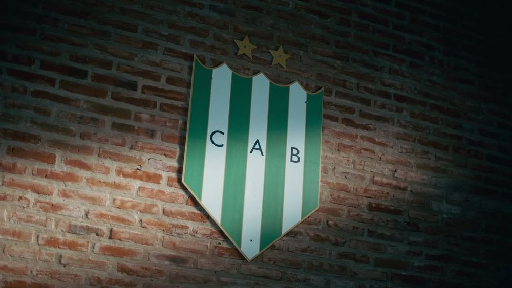 Banfield recibió una nueva inhibición de parte de la FIFA.