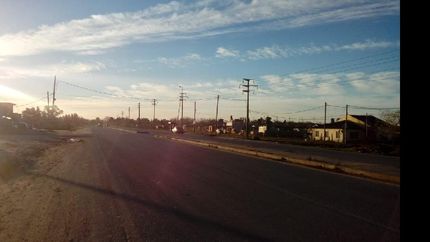 vecinos piden que pongan luces en la ruta n°210