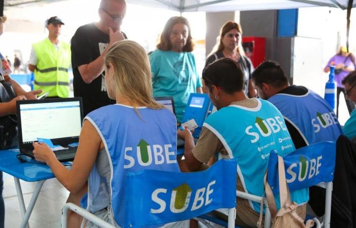 Quienes no la registren abonarán a partir de de abril un boleto mínimo de $430.