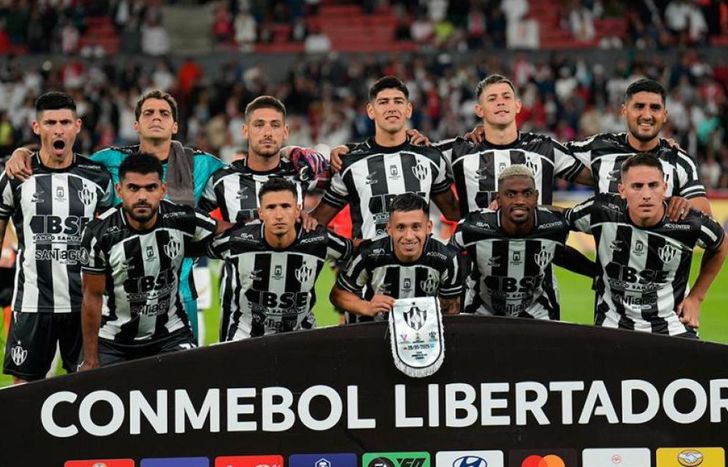 Regresa a Santiago del Estero.