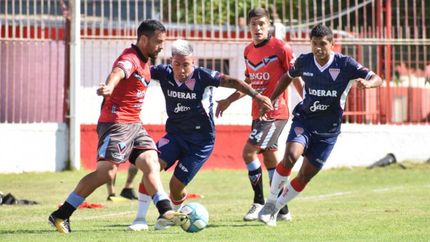 Salega fue la figura del Milrayitas. Salega fue la figura del Milrayitas.