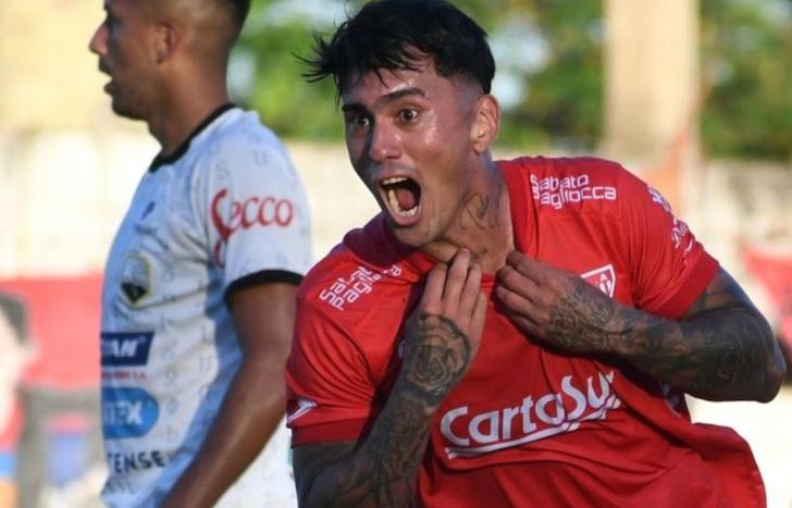Federico Martínez, el héroe de Los Andes ante Deportivo Armenio.