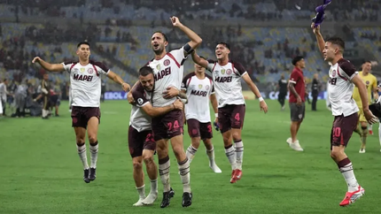 Carlos Izquierdoz, capitán y figura de Lanús. Carlos Izquierdoz, capitán y figura de Lanús.