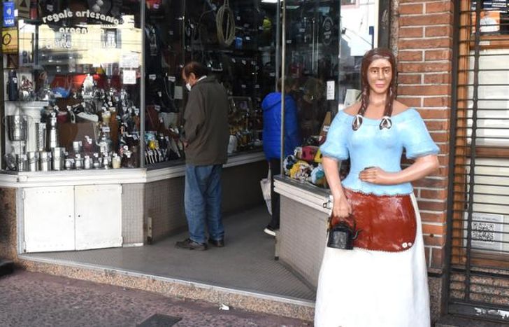 El local tiene sus puertas abiertas desde la década del 70.