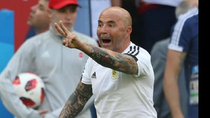 a la espera de apoyo en argentina, sampaoli escucha otras propuestas
