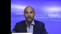 el ministro aseguró que antes era todo gratis.
