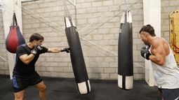 El gimnasio de 400 metros cuadrados tiene equipamiento de primer nivel.