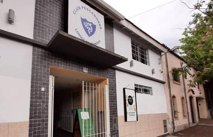 En Díaz Vélez 76, Lomas.