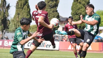 Se enfrentaron en la 23° fecha. Se enfrentaron en la 23° fecha.