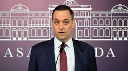 Revelaron los millonarios gastos de tarjeta de crédito de Manuel Adorni. Revelaron los millonarios gastos de tarjeta de crédito de Manuel Adorni.