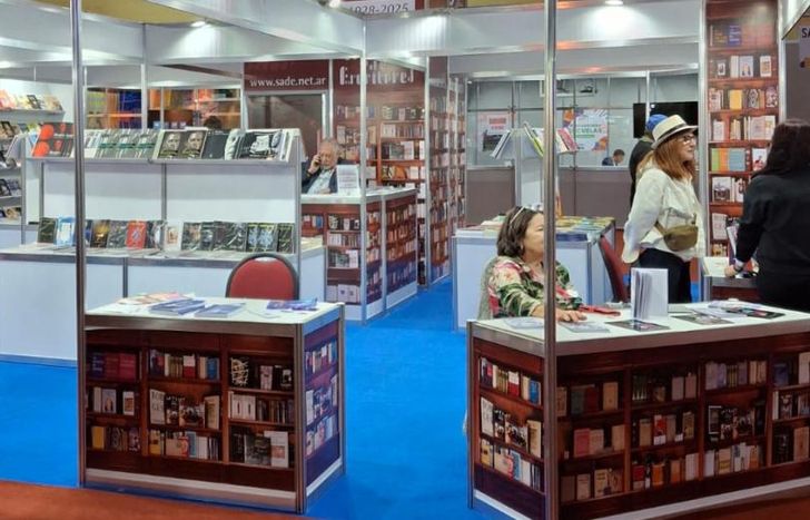 Todo listo para visitar a los escritores locales.