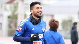 Dos Santos: Seguimos entrenando y con vida normal
