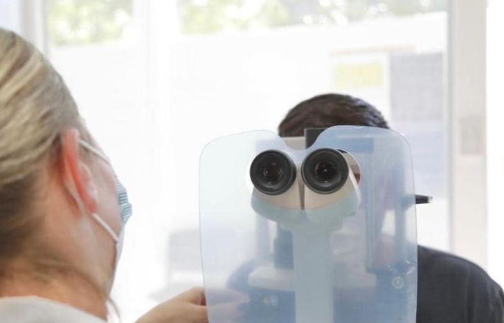 Tiene una guardia que funciona las 24 horas ante urgencias.