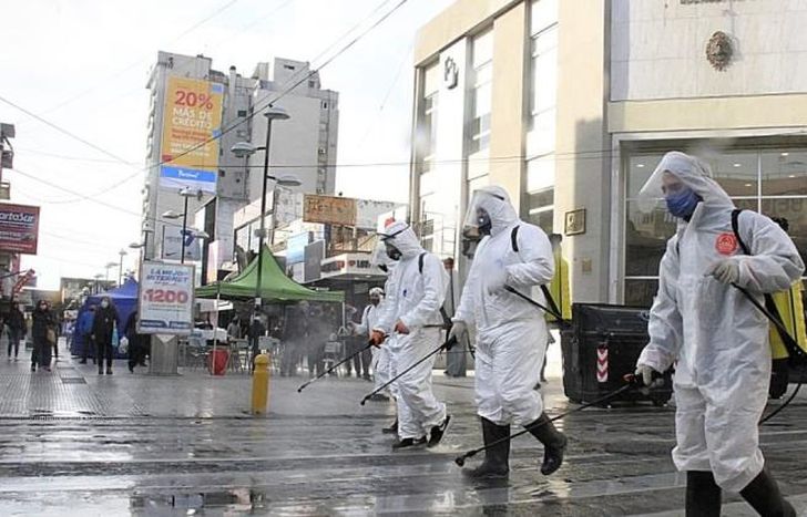 Siguen los operativos de limpieza en los centros comerciales.