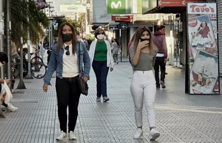 instó a seguir usando barbijo.