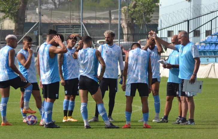 Bianco analiza diferentes posibilidades para recibir a Nueva Chicago.