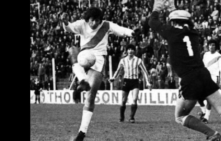 Esa tarde insólita, Banfield ganó 13 a 1 y Taverna marcó siete goles.