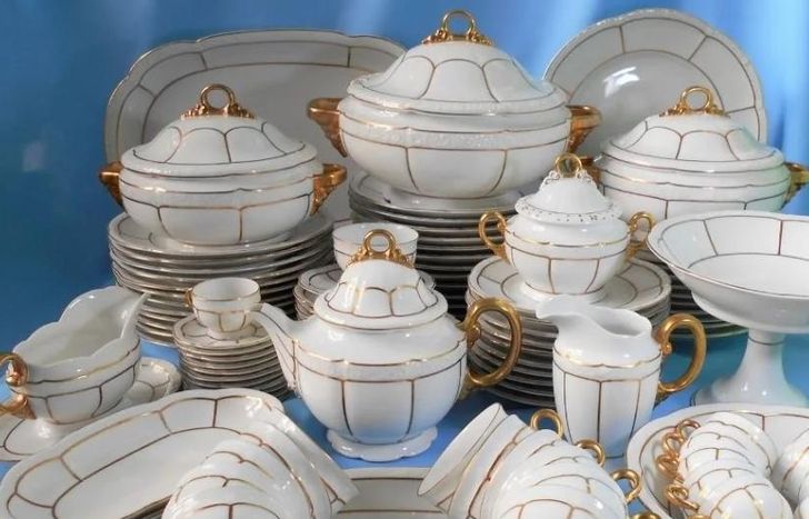 Objetos únicos que podrán ser adquiridos en la subasta.