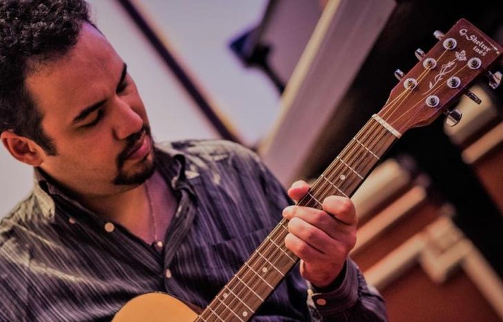 Leandro, notable músico.