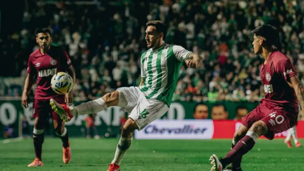 Banfield se quedó con el último clásico frente a Lanús. Banfield se quedó con el último clásico frente a Lanús.