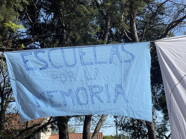 La jornada fue organizada por el colectivo Temperley Tiene Memoria.