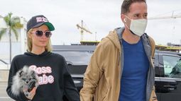 Paris Hilton, de viaje