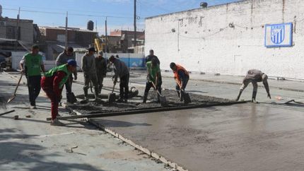 Con las nuevas canchas, muchos clubes incorporan más actividades.