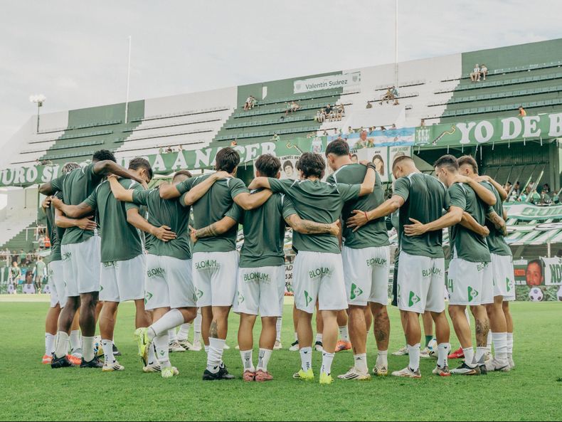 Banfield busca una victoria ante Newells para salir del fondo de la tabla.