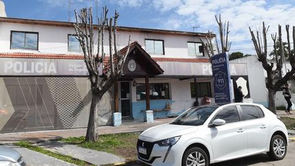 Los policías de la Comisaría de Llavallol intervinieron en el caso.