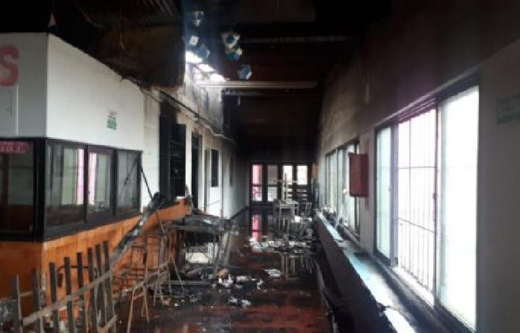 El incendio se produjo por la madrugada.