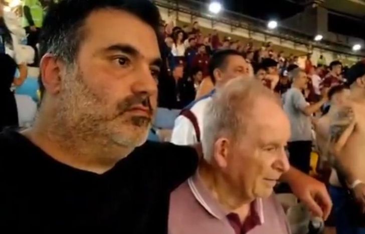 Se viralizó el video de un hincha de Lanús por su emocionante reacción junto a su padre tras la clasificación.