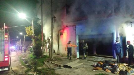 Un incendio en Ingeniero Budge se cobró la vida de un perro.