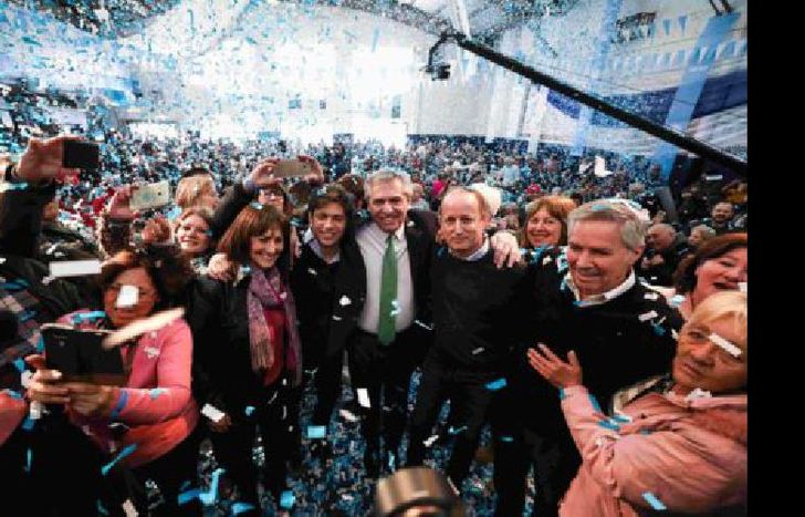 encuentro en el Club Ituzaingó, de temperley.