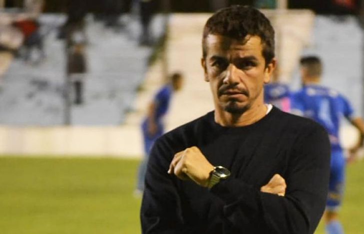 Martín Rolón, DT del Talleres puntero.