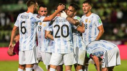 Argentina construyó una sólida victoria en Caracas.