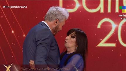 Picante cruce de Nelly y Marce.