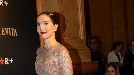 el look de natalia oreiro en el estreno de santa evita