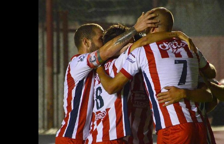 El equipo de Escalada acumula tres partidos sin ganar de local.