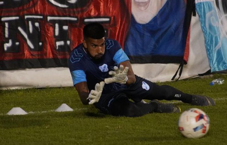 Maldonado tuvo un feliz debut en el arco del Gasolero.