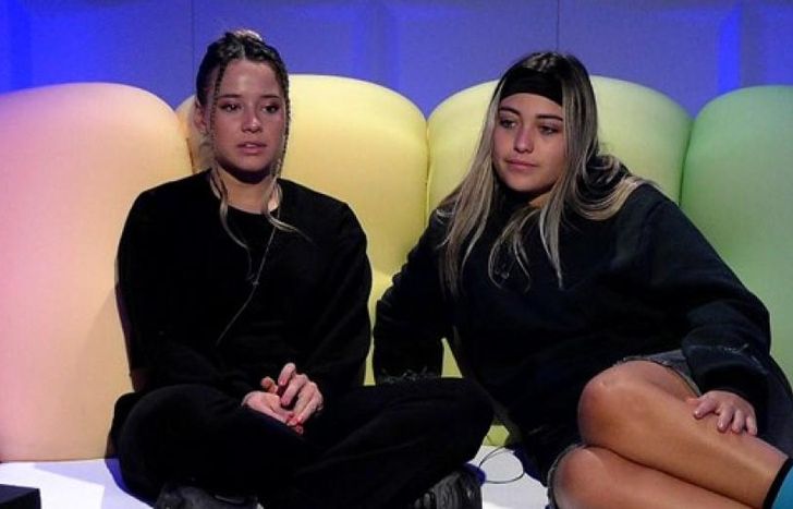 Zoe le hizo un chiste a Florencia.