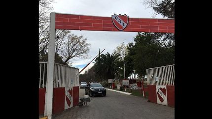 escandalo en independiente: acusan a un juvenil del club de prostituir a menores